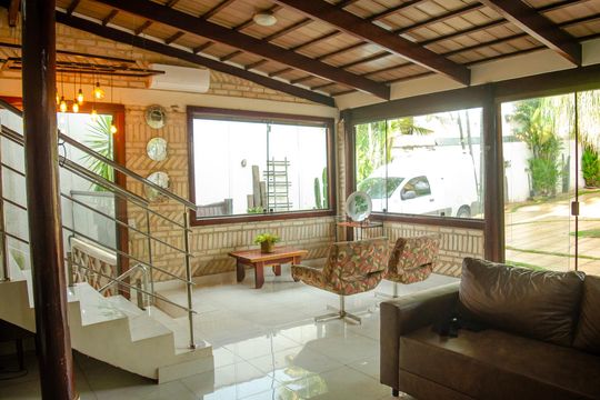 Casa à venda com 3 quartos, 689m² em Jardim Novo Mundo, Goiânia