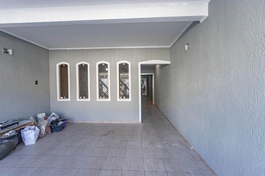 Garagem  de casa para alugar com 4 quartos, 200m² em Suiço, São Bernardo do Campo