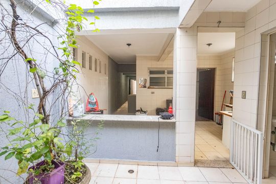 Área de serviço  de casa para alugar com 4 quartos, 200m² em Suiço, São Bernardo do Campo