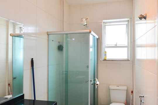 Banheiro Social de apartamento à venda com 2 quartos, 96m² em Centro, Belo Horizonte