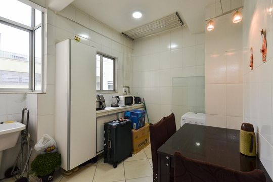 Cozinha e Área de Serviço de apartamento à venda com 2 quartos, 96m² em Centro, Belo Horizonte