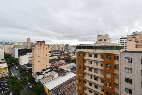 Vista de apartamento à venda com 2 quartos, 96m² em Centro, Belo Horizonte