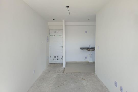 Sala  de apartamento à venda com 2 quartos, 46m² em Jardim Aida, Guarulhos