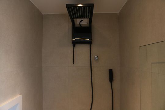 Banheiro de apartamento à venda com 1 quarto, 36m² em Pompeia, São Paulo