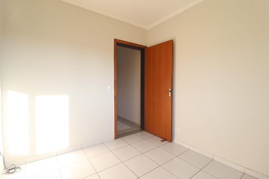 Quarto 2 de apartamento à venda com 2 quartos, 200m² em Vila Guiomar, Santo André