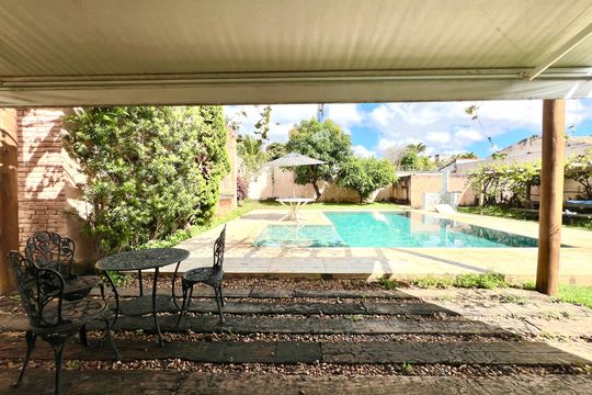Piscina de casa à venda com 6 quartos, 600m² em São Luiz, Belo Horizonte