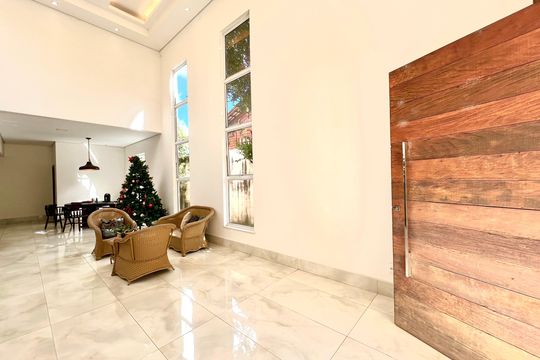 Hall de entrada de casa à venda com 6 quartos, 600m² em São Luiz, Belo Horizonte