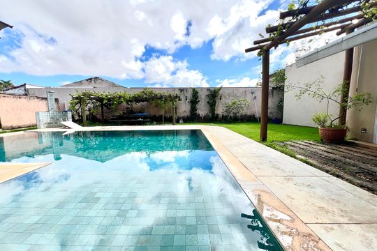 Piscina de casa à venda com 6 quartos, 600m² em São Luiz, Belo Horizonte