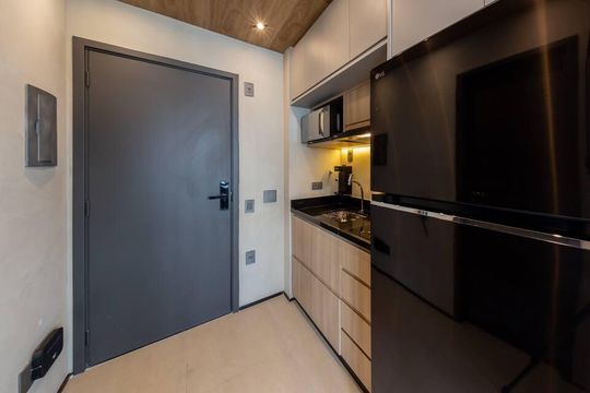 cozinha de apartamento para alugar com 1 quarto, 27m² em Jardim das Acacias, São Paulo