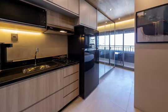 Cozinha de apartamento à venda com 1 quarto, 27m² em Jardim das Acacias, São Paulo