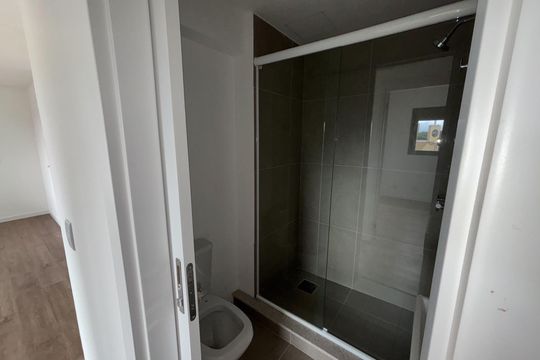 Banheiro Social de apartamento à venda com 2 quartos, 62m² em Passo D’areia, Porto Alegre