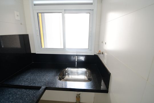 Cozinha de apartamento à venda com 2 quartos, 46m² em Cambuí, Campinas