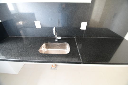 Cozinha de apartamento à venda com 1 quarto, 39m² em Cambuí, Campinas