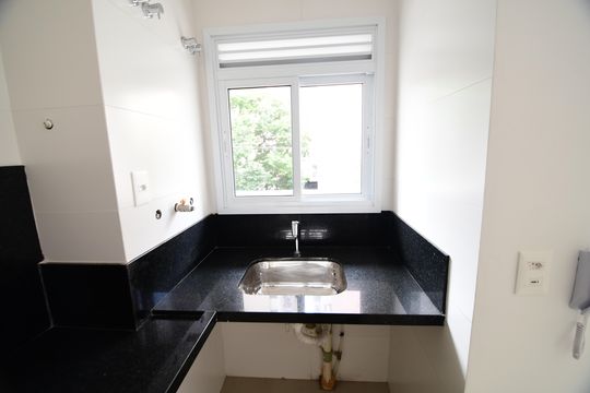 Cozinha de apartamento à venda com 2 quartos, 60m² em Cambuí, Campinas
