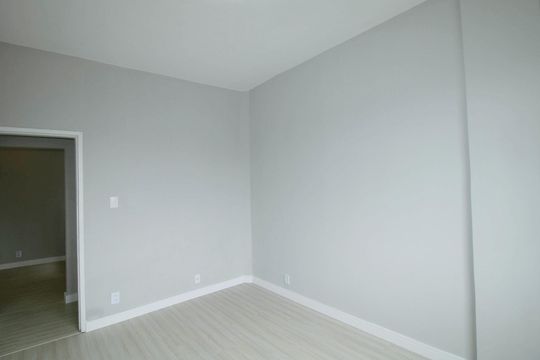 Quarto 2 de apartamento para alugar com 2 quartos, 70m² em Cordovil, Rio de Janeiro