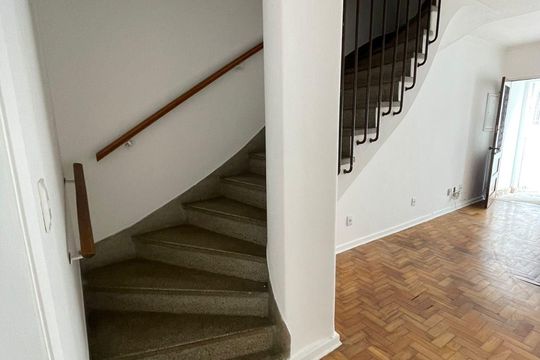 Sala de casa à venda com 4 quartos, 124m² em Perdizes, São Paulo