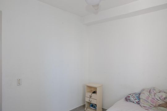 Quarto 1 de apartamento para alugar com 2 quartos, 44m² em Barra Funda, São Paulo