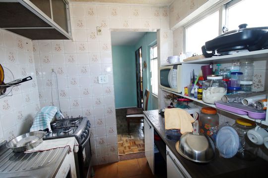 Cozinha de apartamento à venda com 2 quartos, 49m² em Irajá, Rio de Janeiro