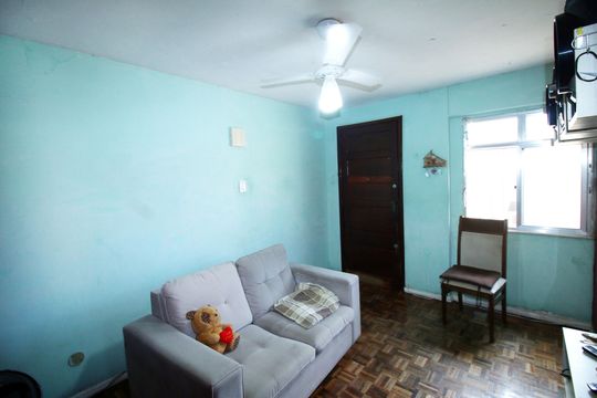 Sala de apartamento à venda com 2 quartos, 49m² em Irajá, Rio de Janeiro