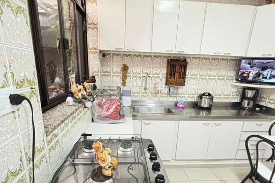 Casa à venda com 4 quartos, 170m² em Cambuci, São Paulo