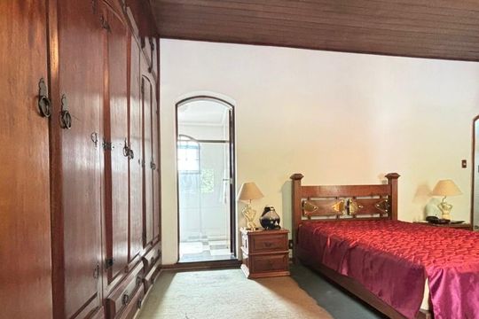 Casa à venda com 4 quartos, 170m² em Cambuci, São Paulo
