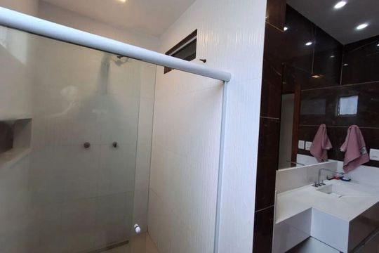 Banheiro de apartamento para alugar com 4 quartos, 210m² em Graça, Salvador