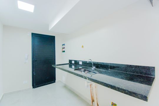Cozinha de kitnet/studio para alugar com 1 quarto, 37m² em Vila Galvão, Guarulhos