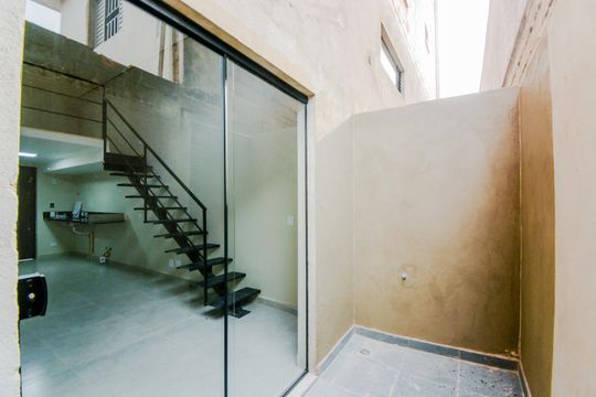 Varanda do Studio de kitnet/studio para alugar com 1 quarto, 37m² em Vila Galvão, Guarulhos