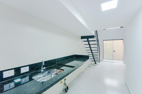 Cozinha de kitnet/studio para alugar com 1 quarto, 37m² em Vila Galvão, Guarulhos