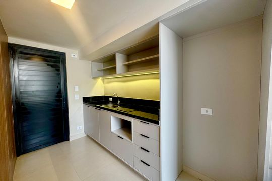 Cozinha de kitnet/studio para alugar com 1 quarto, 37m² em Vila Galvão, Guarulhos