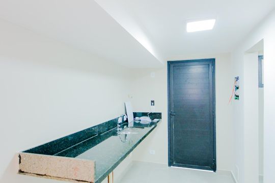 Cozinha de kitnet/studio para alugar com 1 quarto, 37m² em Vila Galvão, Guarulhos