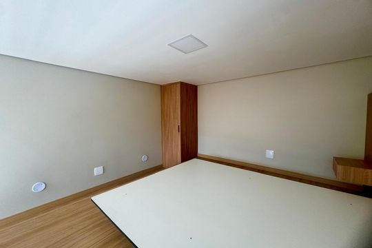 Quarto  de kitnet/studio para alugar com 1 quarto, 37m² em Vila Galvão, Guarulhos