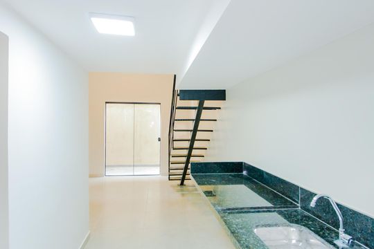 Cozinha de kitnet/studio para alugar com 1 quarto, 37m² em Vila Galvão, Guarulhos