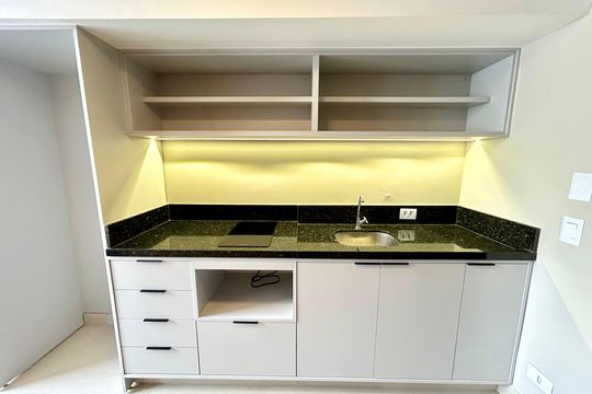 Cozinha de kitnet/studio para alugar com 1 quarto, 34m² em Vila Galvão, Guarulhos