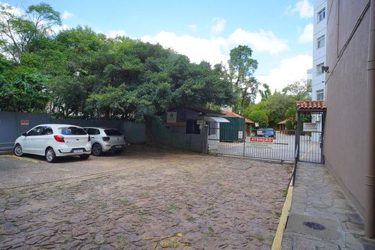 Fachada  de apartamento à venda com 1 quarto, 42m² em Cavalhada, Porto Alegre