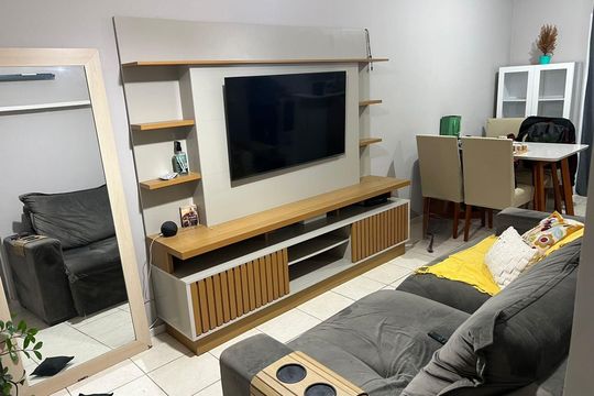 Sala de casa de condomínio à venda com 3 quartos, 105m² em Vargem Pequena, Rio de Janeiro