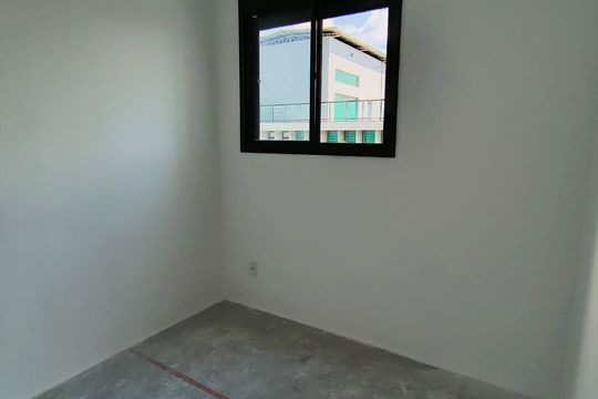 Quarto de apartamento à venda com 3 quartos, 70m² em Caxingui, São Paulo