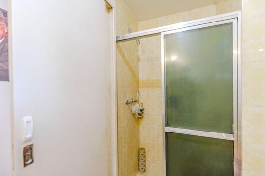 Banheiro 1 de apartamento para alugar com 2 quartos, 87m² em Menino Deus, Porto Alegre