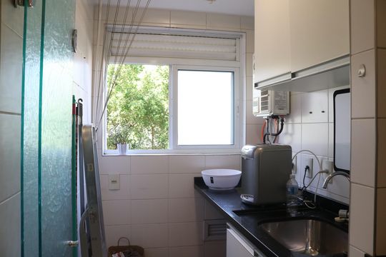 Cozinha de apartamento para alugar com 2 quartos, 62m² em Vila Anglo Brasileira, São Paulo
