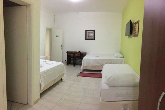 Quarto de casa para alugar com 25 quartos, 1000m² em Jardim Encantado, Vespasiano