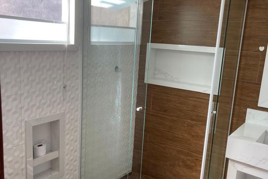 Banheiro de casa para alugar com 2 quartos, 267m² em Vila Netuno, São Bernardo do Campo