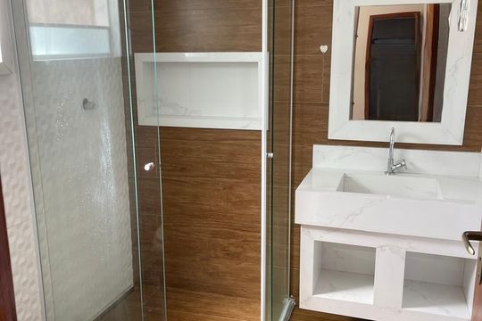 Banheiro de casa para alugar com 2 quartos, 267m² em Vila Netuno, São Bernardo do Campo