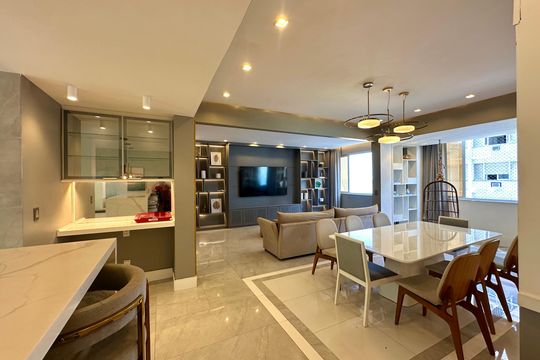 Apartamento à venda com 5 quartos, 214m² em Copacabana, Rio de Janeiro