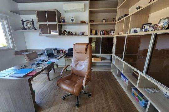 Casa à venda com 4 quartos, 360m² em Swiss Park, Campinas