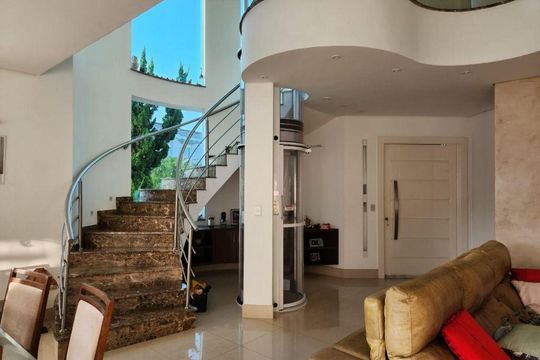 Casa à venda com 4 quartos, 360m² em Swiss Park, Campinas