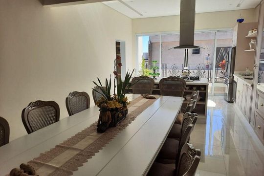 Casa à venda com 3 quartos, 320m² em Jardim America II, Campinas
