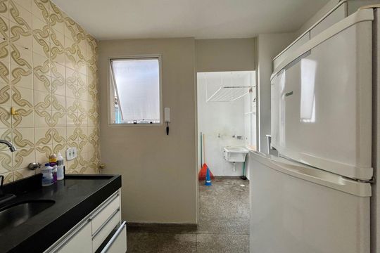 Cozinha de apartamento à venda com 2 quartos, 55m² em Jardim Miranda, Campinas