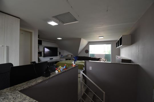 Ático de casa para alugar com 3 quartos, 190m² em Santa Felicidade, Curitiba