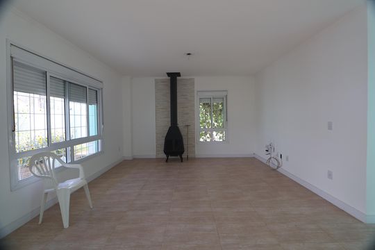 Casa à venda com 5 quartos, 327m² em Fátima, Canoas