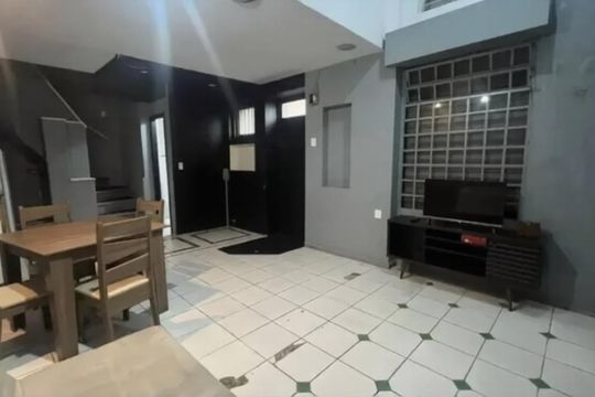 Sala / Cozinha de casa à venda com 3 quartos, 100m² em Centro Histórico, Porto Alegre